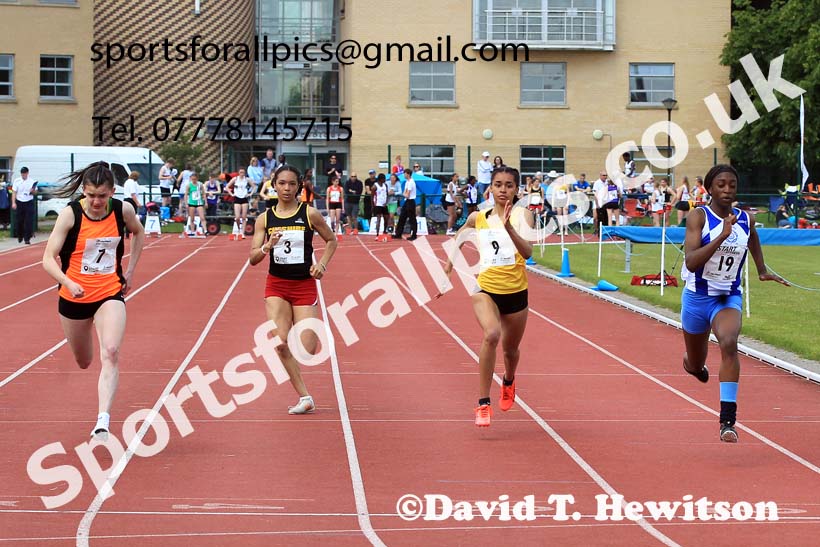 Womens Under-17s and Girls Under-15s 100 metres, 2022 Northern Inter Counties U17s and U15s Track and Field, York, Thursday, June 2nd. Photo: David T. Hewitson/Sports for All Pics